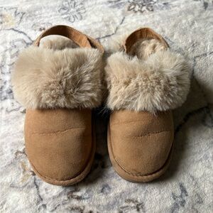 Cozy Tan Kids Shoes with Faux Fur Lining